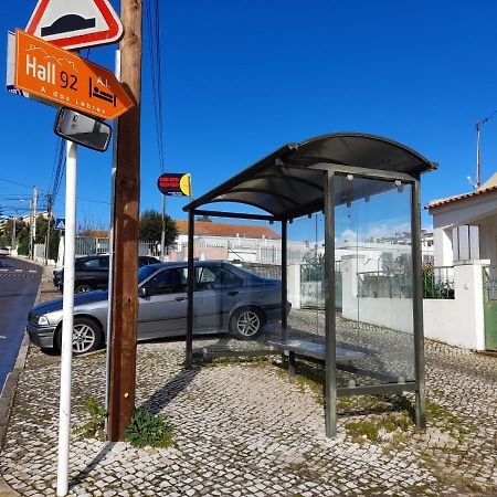 Hall 92 Quartos Com Wc Em Moradia Com Piscina A-Das-Lebres Лориш Экстерьер фото