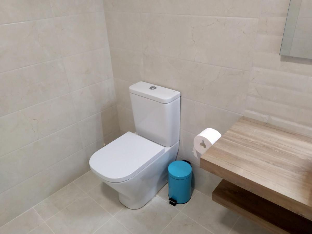 Hall 92 Quartos Com Wc Em Moradia Com Piscina A-Das-Lebres Лориш Экстерьер фото