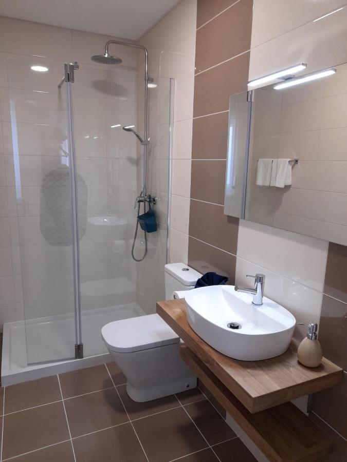Hall 92 Quartos Com Wc Em Moradia Com Piscina A-Das-Lebres Лориш Экстерьер фото